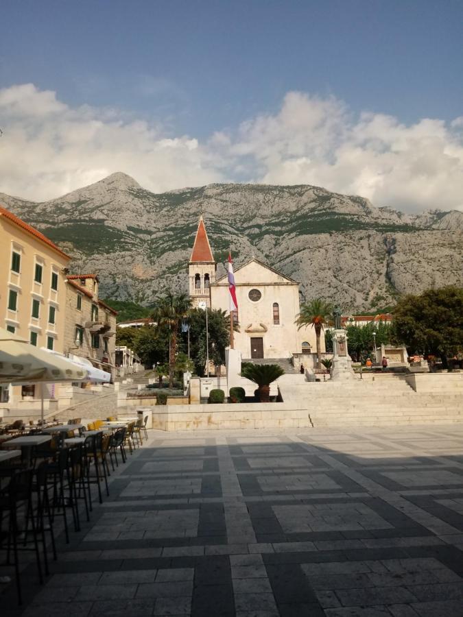 Apartment Lukas Galileo Izuzetan Makarska Zewnętrze zdjęcie